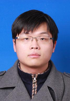 陈昫
