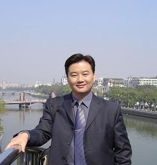 刘强