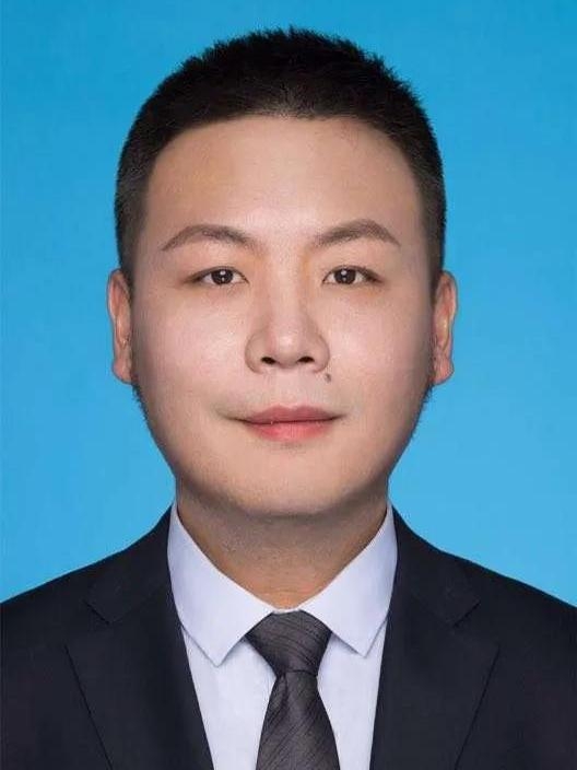 李超