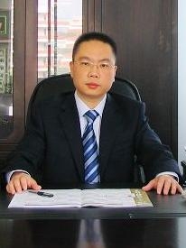 管伟立