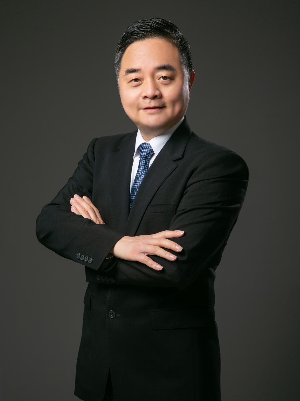 王健